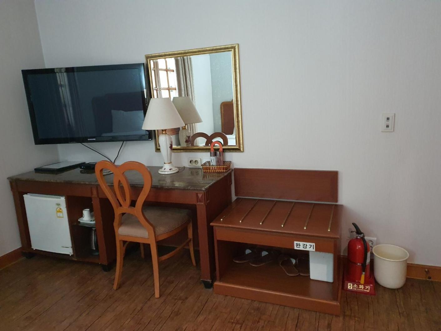 Karak Tourist Hotel Сеул Екстер'єр фото