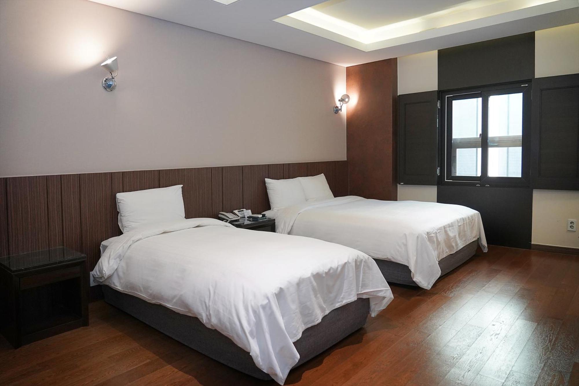 Karak Tourist Hotel Сеул Екстер'єр фото